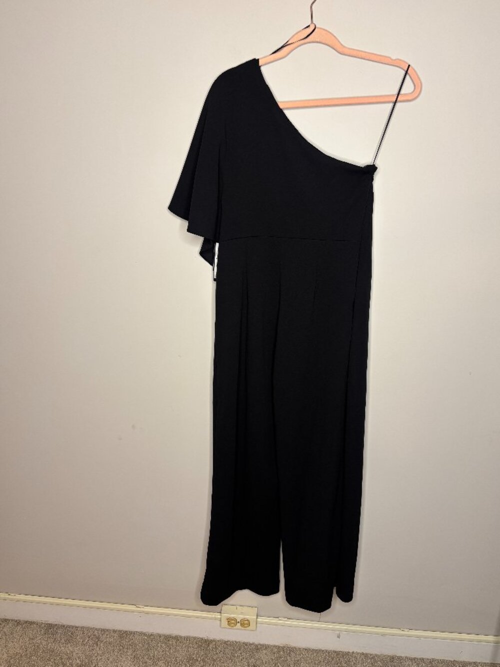 NWT Adrianna Papell Black Melania One Shoulder Crepe Jumpsuit Size 4P 4 Petite - Picture 6 of 8